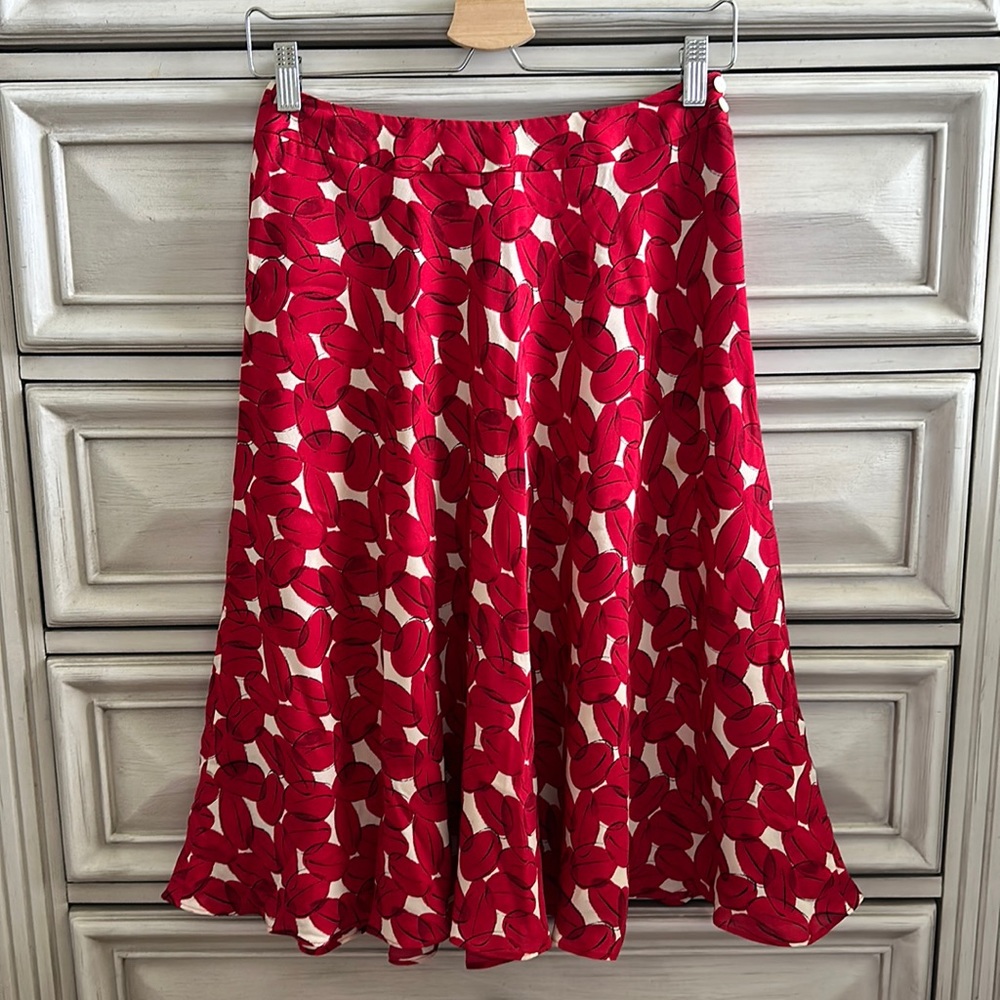 Jones New York size 4p red and white skirt